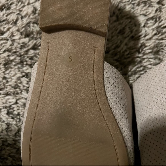 Faux-Suede Pointy-Toe Mule Flats, Size 9 - Picture 6 of 7